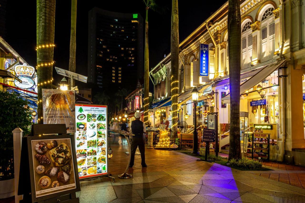 Met A Space Pod At Arab Street Singapore Exterior photo